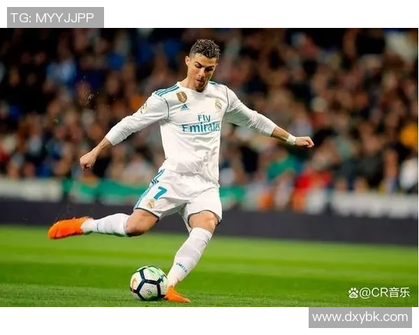 2025年现役足球球星实力排名前十 强者风采与竞技魅力解析