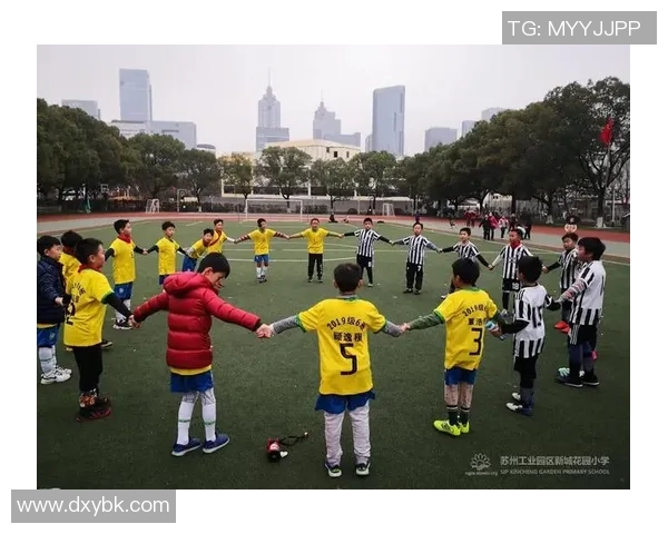 少年时代的绿茵梦想未来巨星成长记忆定格瞬间
